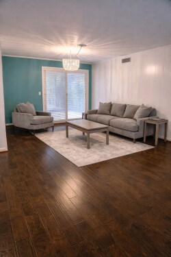 Building Photo - 8604 Baltimore Dr