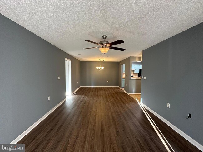 Building Photo - 12907 Churchill Ridge Cir