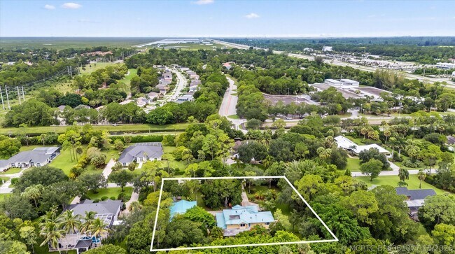 Building Photo - 92 Squire Dr