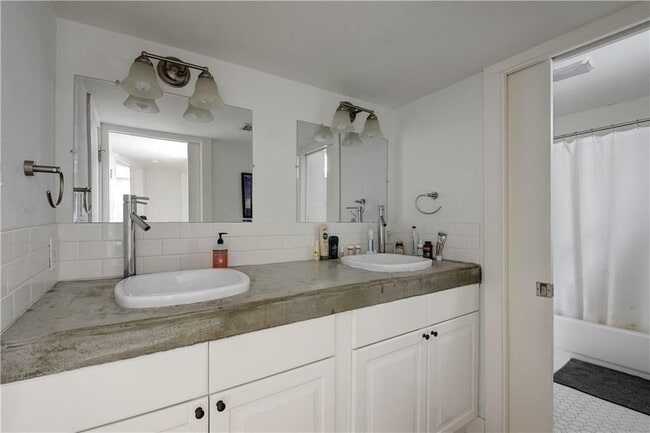 Building Photo - 1101 Shoal Creek Blvd