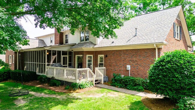 Building Photo - 202 Mallowrose Ln
