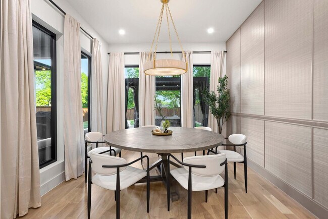 Building Photo - 8922 San Benito Way