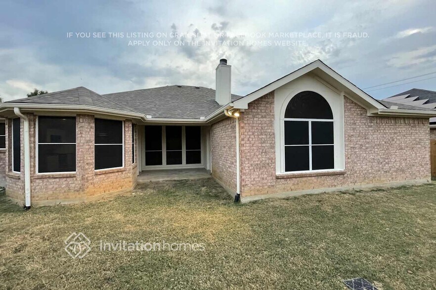 Building Photo - 1503 Coastline Ln