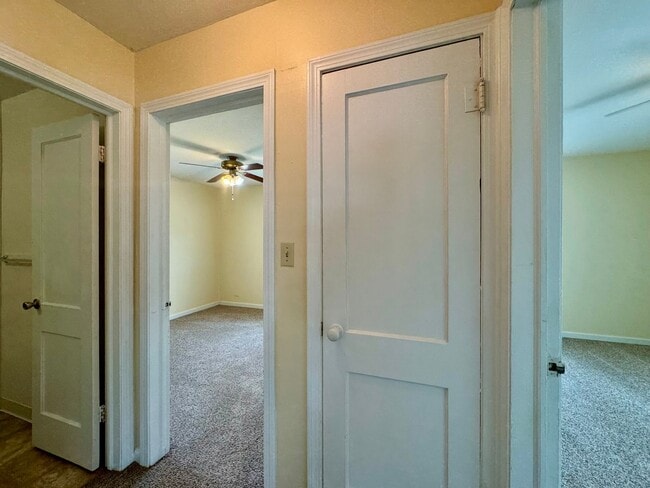 Building Photo - 2 Bedroom Home in Haysville, KS