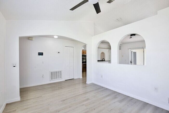 Building Photo - Stylish 3/2 + Office or Flex Space with Luxury Finishes & Spacious Open Layout