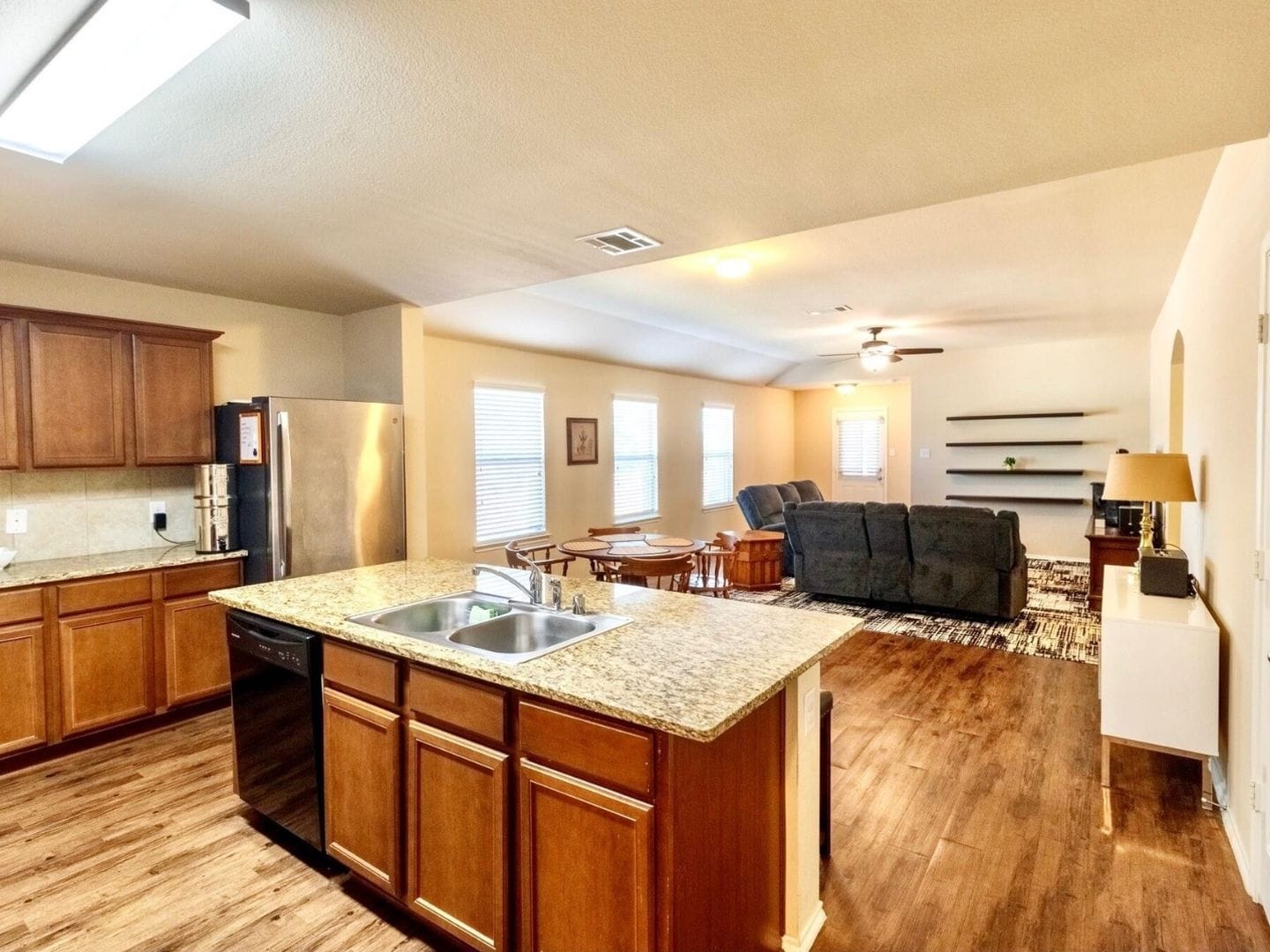 Building Photo - 1407 Pampa Grass Dr
