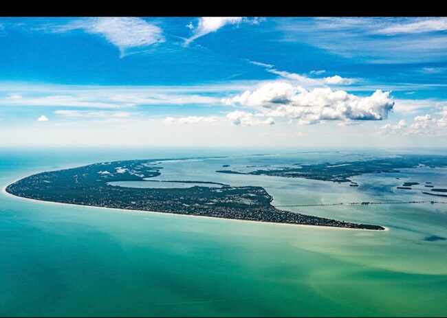 Building Photo - 785 Rabbit Rd