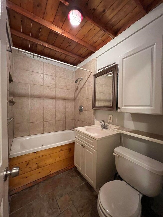 Building Photo - 334 Paterson Plank Rd