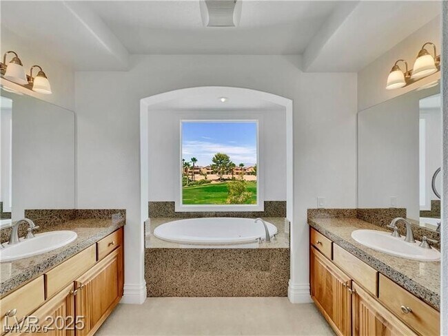 Building Photo - 134 Crooked Putter Dr