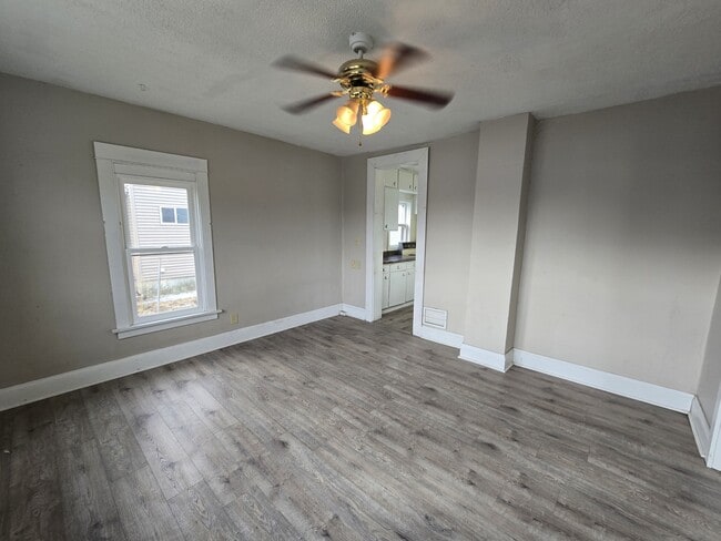 Building Photo - 1324 South St