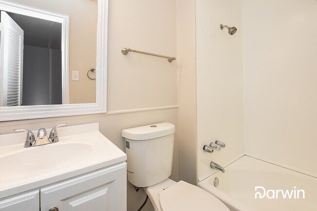 Building Photo - 2520 Robinson Rd NE, Marietta, GA 30068