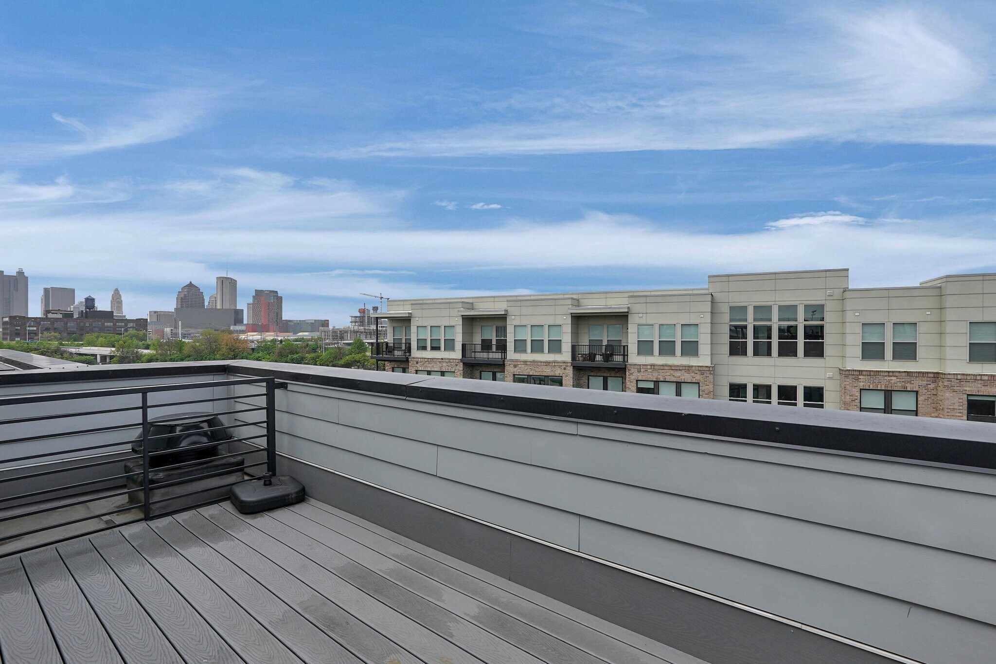 Building Photo - 754 N 6th St
