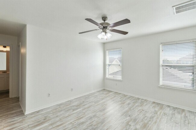 Building Photo - 137 Preston Trail