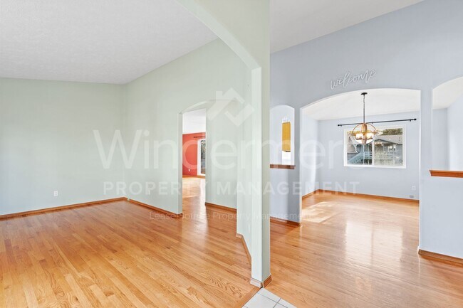 Building Photo - Beautiful 4-Bedroom Home In The South Hill With Solar Panels - Save On Utilities