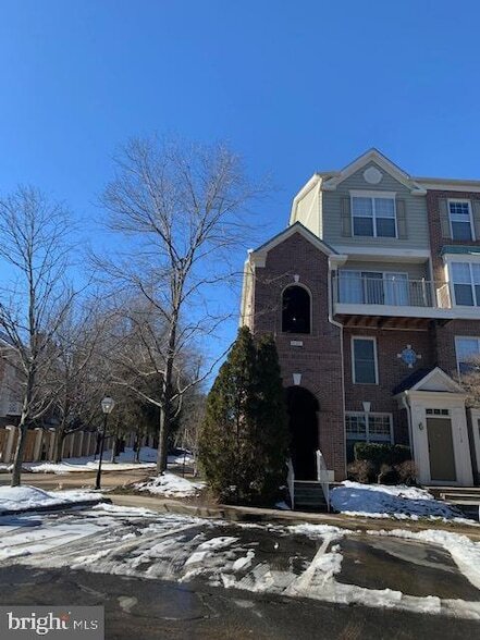 Building Photo - 4120 Vanderbilt Ct