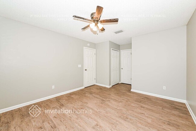 Building Photo - 3943 San Pablo Rd S