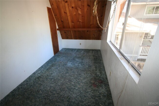 Building Photo - 605 Sugarloaf Blvd