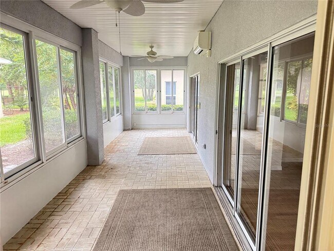 Building Photo - 275 Rock Springs Dr
