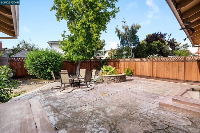 Building Photo - 3158 Randick Ct