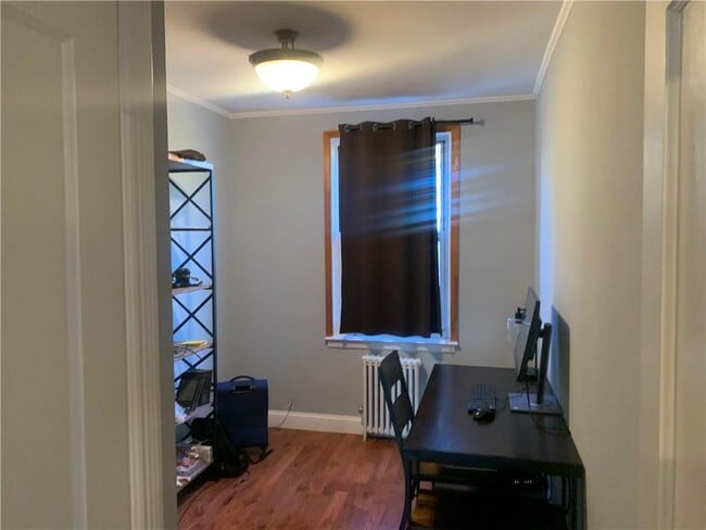 Building Photo - 86 Ave. S