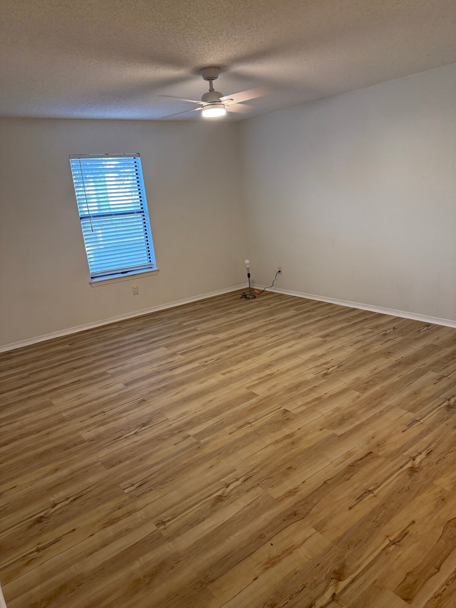 Building Photo - 2299 Scenic Hwy