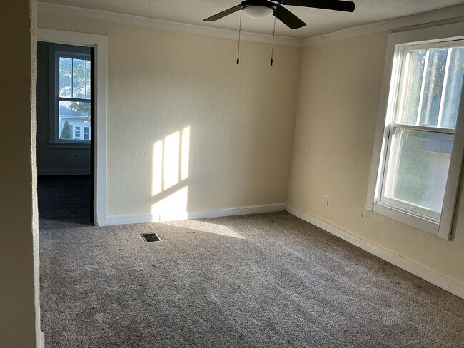 Building Photo - 2457 N 49th St