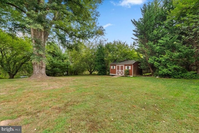 Building Photo - 919 Ednor Rd