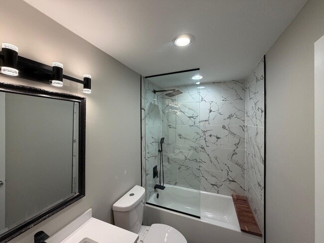 Building Photo - 5033 W 82nd Ct