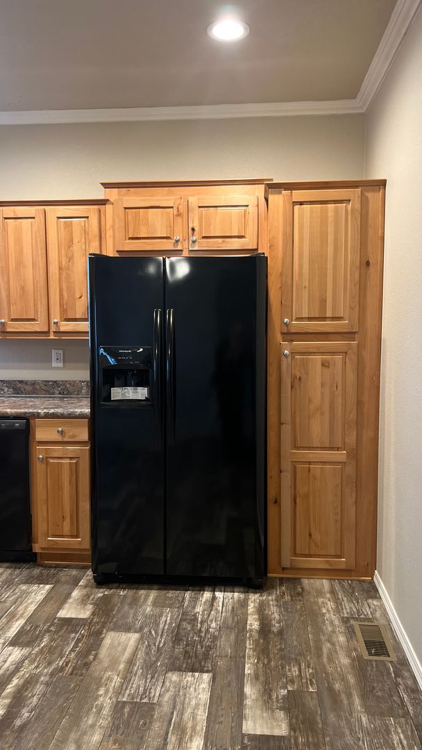 Building Photo - Newer Manufactured home  Paradise Location...