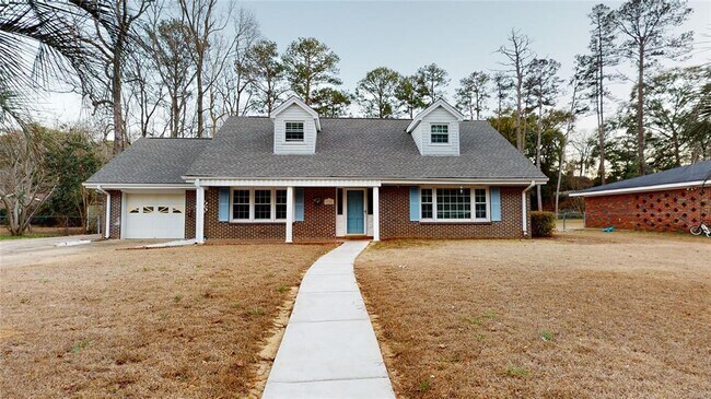 Primary Photo - 126 Cedar Dr
