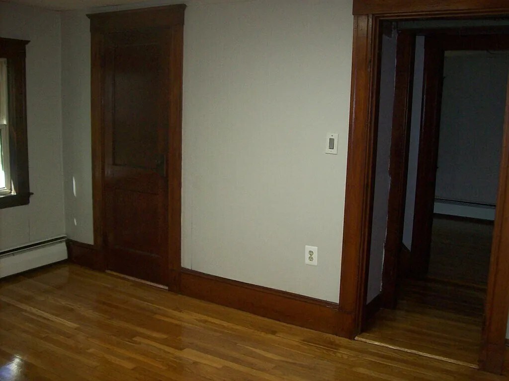 Building Photo - 52 Redlands Rd