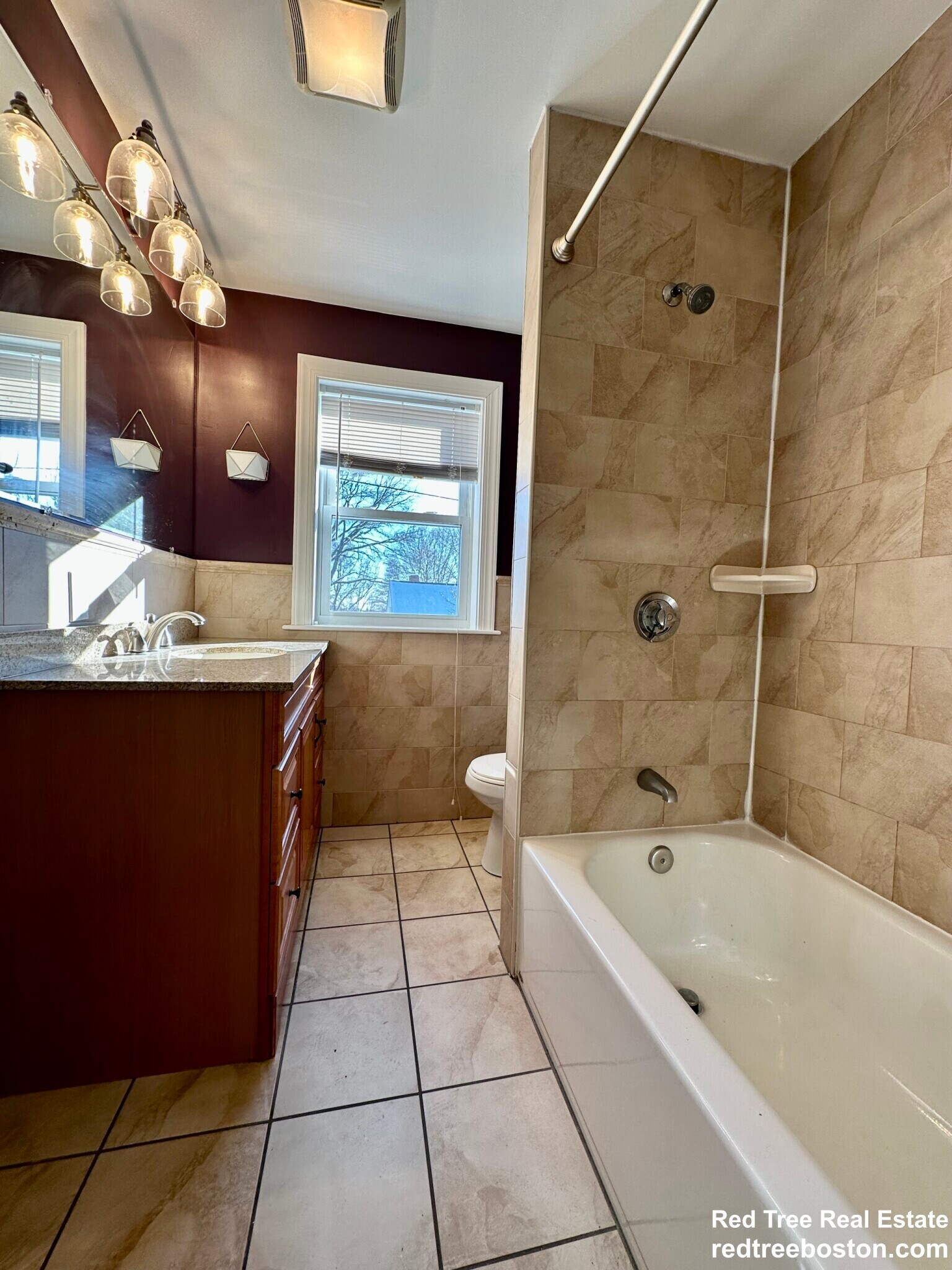 Building Photo - 62 Dunboy St