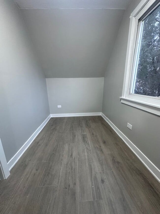 Building Photo - 65 Kilpatrick