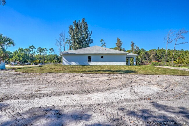 Building Photo - 13875 63rd Rd N