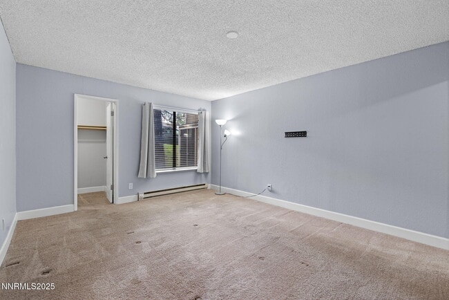 Building Photo - 3399 Crystal Ln