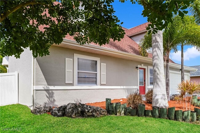 Building Photo - 2536 SW 11th Pl