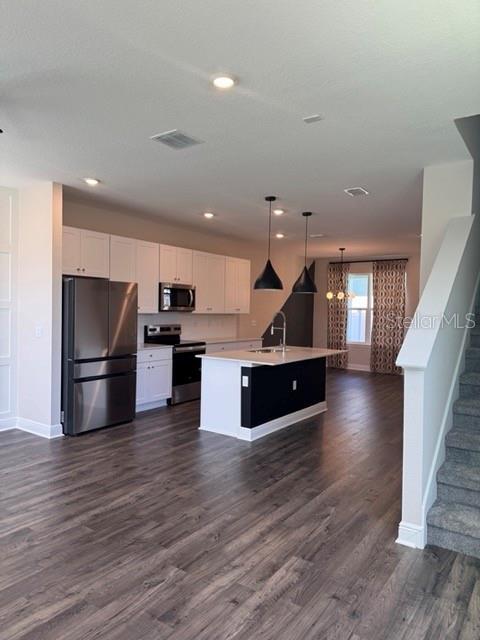 Building Photo - 16333 Ingram Hls Aly