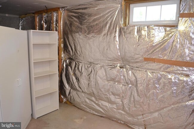 Building Photo - 1725 Emory St