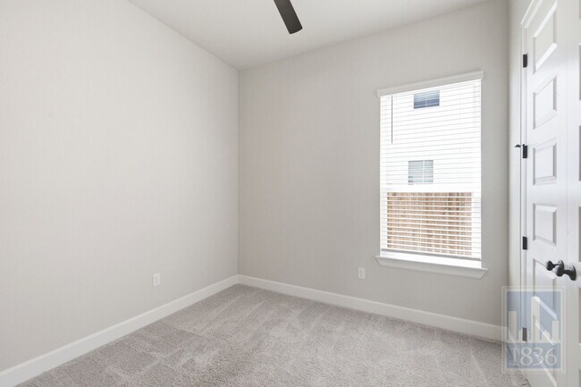 Building Photo - 4910 Warm Wassail Dr