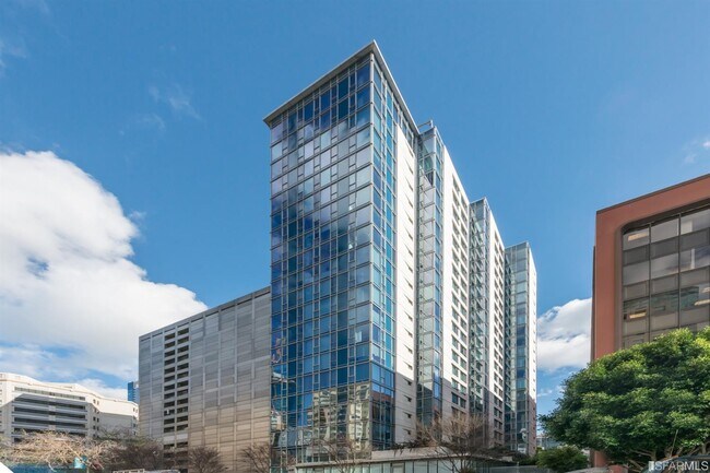Building Photo - 631 Folsom St