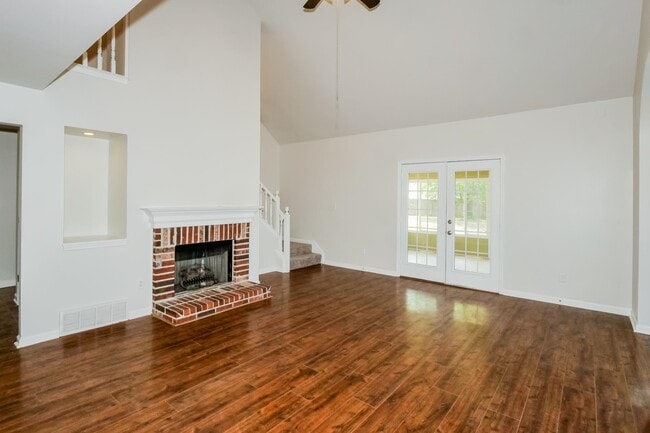 Building Photo - 1135 Mossy Knoll Dr