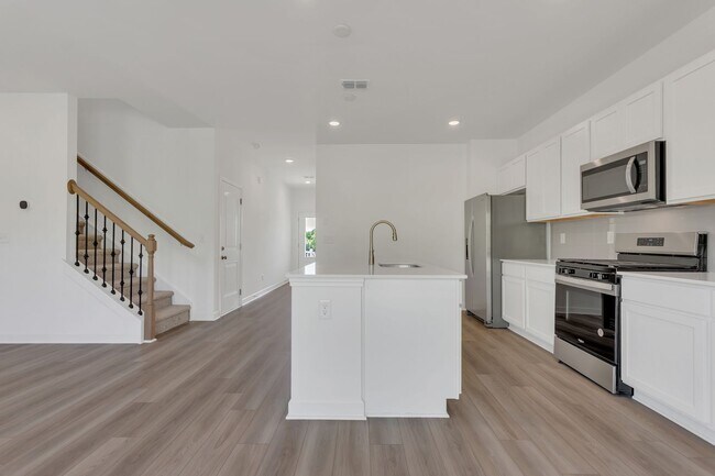 Building Photo - Barton Hills Community,  just built 4 BR 3 BA SFR