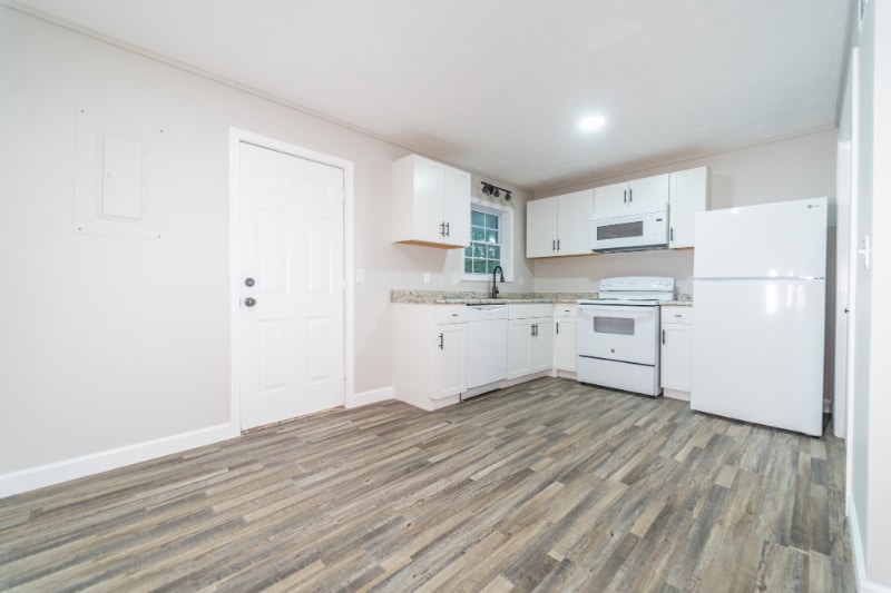 Building Photo - 162 Cumberland Rd