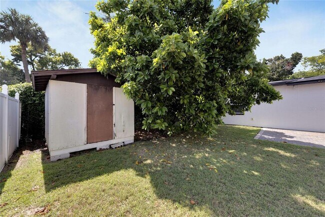 Building Photo - 3418 W Union St