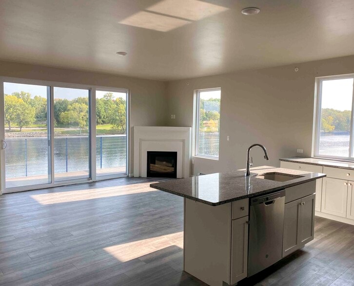 THE CURRENT of the Fox Wrightstown 535 Hickory St Wrightstown WI