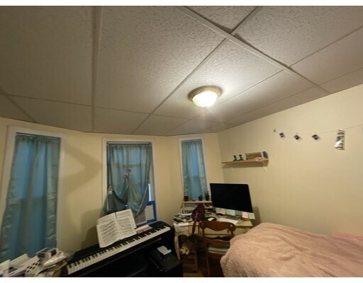 Building Photo - 228 Western Ave