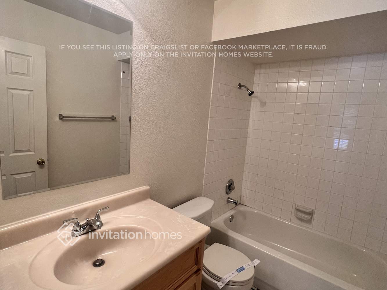 Building Photo - 346 Fuente Dr
