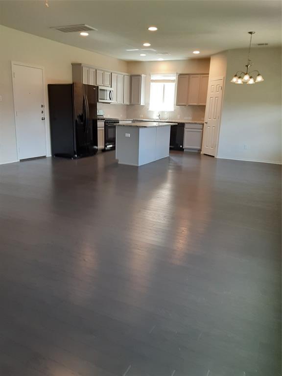Building Photo - 504 Coffee Berry Dr