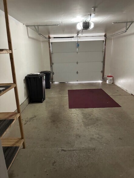 Building Photo - 56396 Chesapeake Trl