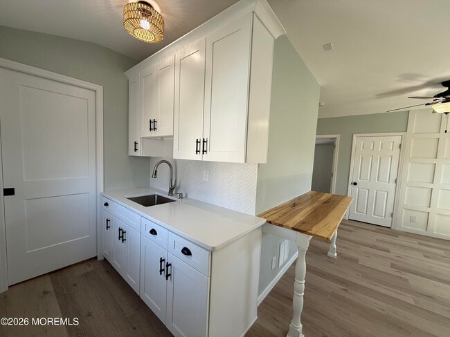 Building Photo - 1305 L St